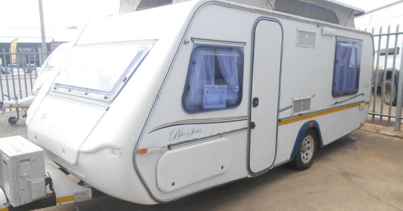 Pre-owned 2003 Gypsey Regal Blue Series for sale